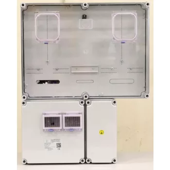   Csatári Plast CSP24.E125 PVT 6075 Á-V Fm-SZ-U egy felhasználói helyes 1xM63.80A+1xV32 mérőszekrény szabadvezetékes, felületre szerelt kivitelben, IP65, UV álló, 750x600x205mm ( PVT 6075 Á-V Fm-SZ-U )