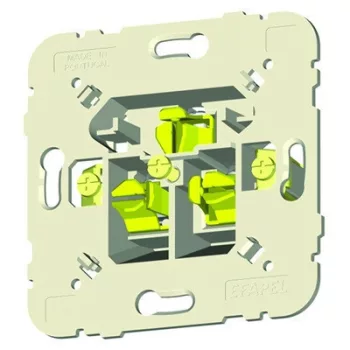   Efapel Logus90 21140 EURO-USA dugalj betét, süllyesztett, csavaros bekötés, 15A-127V / 16A-250V