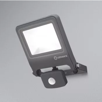 LEDVANCE Endura FLOOD LED fényvető kültéri fehér, szenzoros, 30W, 4000K, IP44, 2700lm