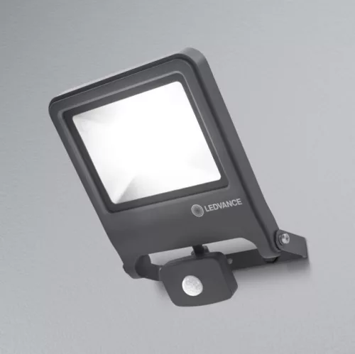 LEDVANCE Endura FLOOD LED fényvető kültéri fehér, szenzoros, 50W, 4000K, IP44, 4500lm