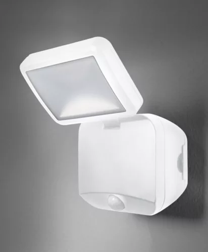 LEDVANCE LED fényvető kültéri fehér, szenzoros, 4W, 4000K, IP54, 260lm, LED modul