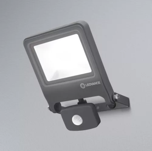 LEDVANCE Endura FLOOD LED fényvető kültéri fehér, szenzoros, 30W, 3000K, IP44, 2700lm, szürke