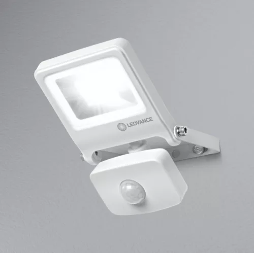 LEDVANCE Endura FLOOD LED fényvető kültéri fehér, szenzoros, 10W, 3000K, IP44, 800lm