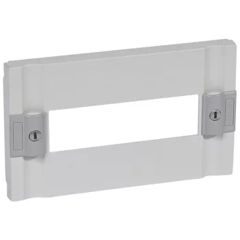   Legrand 020353 XL3 400 mod. műanyag előlap 150mm műanyag kábeltokba ( Legrand 020353 )
