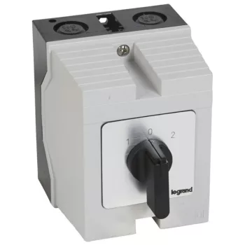   Legrand 027742 Tokozott görgős kapcsoló 3P 32A PR26 1-0-2 ( Legrand 027742 )