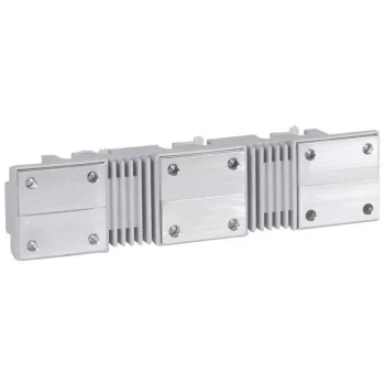   Legrand 028886 DMX3 távtartó hátsó lapos csatlakozó rögzítéséhez 3P fix 1 méret ( Legrand 028886 )