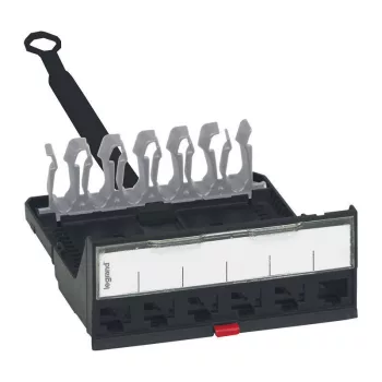   Legrand 033755 üres patch kazetta 6xRJ45 LCS3 port fogadására Cat5e..Cat8 ( Legrand 033755 )