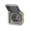 Legrand Plexo 55 069570L vízmentes IP55 csatlakozóaljzat (dugalj) 2P+F csapófedéllel, szürke burkolattal, rugós vezetékbekötéssel, csapófedéllel, ( szerelhető kivitel ), 16A 250V, Legrand 069570L
