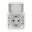 Legrand Plexo 55 069640L vízmentes IP55 csatlakozóaljzat (dugalj) 2P+F csapófedéllel, fehér burkolattal, rugós vezetékbekötéssel, csapófedéllel, ( szerelhető kivitel ), 16A 250V, Legrand 069640L