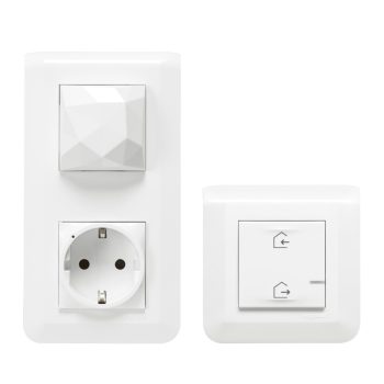   Legrand Netatmo 077733L Program Mosaic okos központi egység, süllyesztett, beépített háztartási aljzattal, megérkezés/távozás szcenárió kapcsolóval és díszítő keretekkel, fehér színű,