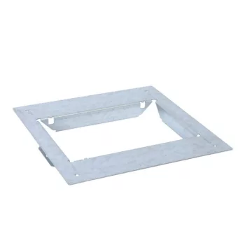   Legrand 088081 Szerelő lemez betonpadlóba, standard és perem nélküli 8/12 modulos padlódobozhoz ( Legrand 088081 )