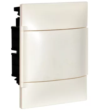   Legrand 134144 Practibox S műanyag kiselosztó 4 modul, 1 sor, Teli ajtóval, IP40, téglafalba süllyesztett, PE és N sínnel, méret : 215x184x100 mm