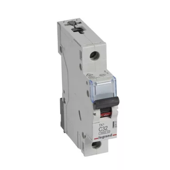   Legrand 403437 TX3 Kismegszakító. 1P, 32A, C karakterisztika, 6kA