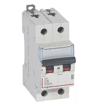   Legrand 409199 DX3 Kismegszakító. 2P, 6A, C karakterisztika, 10kA