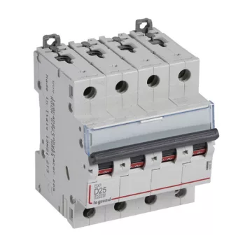   Legrand 409535 DX3 Kismegszakító. 4P, 25A, D karakterisztika, 10kA