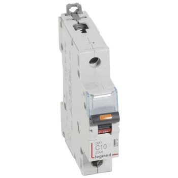   Legrand 409754 DX3 Kismegszakító. 1P, 10A, C karakterisztika, 25kA