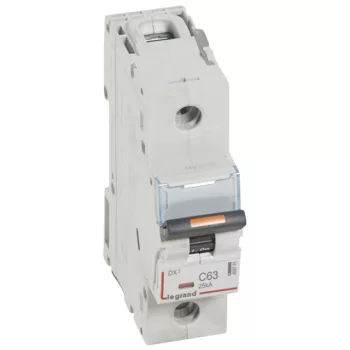   Legrand 409761 DX3 Kismegszakító. 1P, 63A, C karakterisztika, 25kA