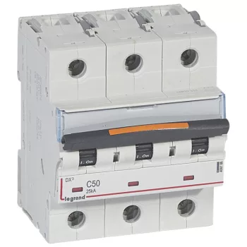  Legrand 409786 DX3 Kismegszakító. 3P, 50A, C karakterisztika, 25kA