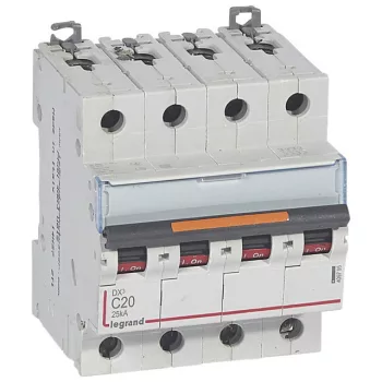   Legrand 409795 DX3 Kismegszakító. 4P, 20A, C karakterisztika, 25kA