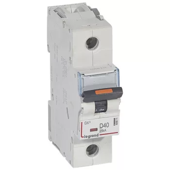  Legrand 409811 DX3 Kismegszakító. 1P, 40A, D karakterisztika, 25kA