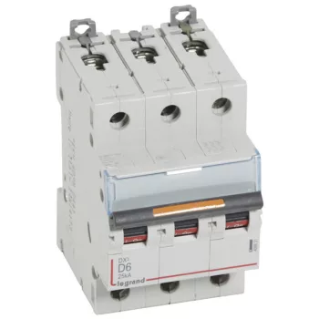  Legrand 409831 DX3 Kismegszakító. 3P, 6A, D karakterisztika, 25kA