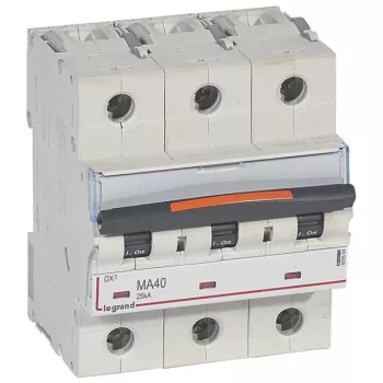  Legrand 409884 DX3 kismegszakító 25kA 3P 400V~ MA40 ( Legrand 409884 )