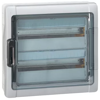   Legrand 601986 Plexo3 védett elosztó 36 modul, 2 sor, átlátszó ajtóval, IP65, PE és N sínnel, falon kívüli, 432x448x161mm