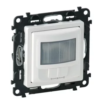   Legrand Valena Life 752172 mozgásérzékelős kapcsoló beépített nyomógombbal, 2 vezetékes, fehér burkolattal keret nélkül, süllyesztett 10A 250V (Legrand 752172)