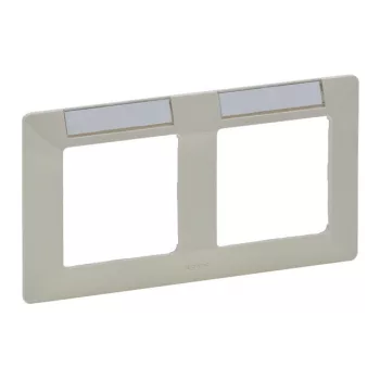   Legrand Valena Life 754052 2-es elefántcsont keret függőleges és vízszintes elhelyezéssel cimketartóval (Legrand 754052)