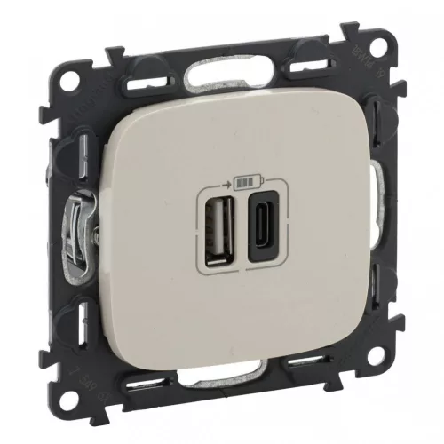 Legrand Valena Allure 754966 USB töltőaljzat, 3 A, IP40, elefántcsont, süllyesztett