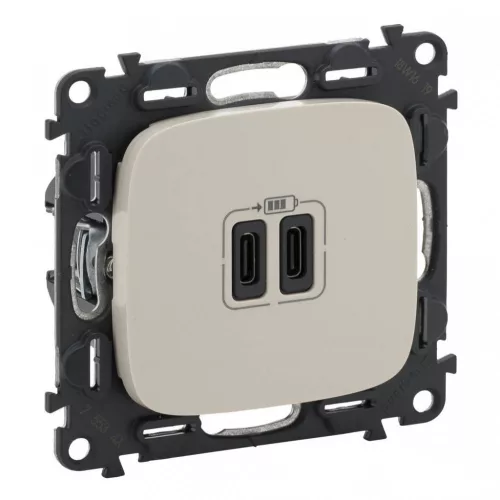 Legrand Valena Allure 755346 USB töltőaljzat, 3 A, IP40, elefántcsont, süllyesztett