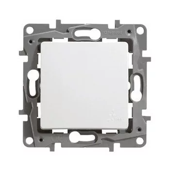   Legrand Niloé 764525 vízmentes egypólusú nyomó (N101), fehér burkolattal keret nélkül, süllyesztett, (IP44) 10A 250V (Legrand 764525)