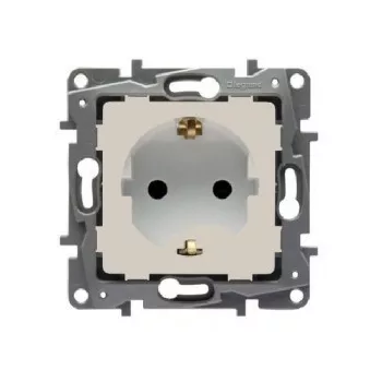   Legrand Niloé 764629 földelt csatlakozóaljzat (dugalj) gyermekvédelemmel 2P+F bézs burkolattal keret nélkül, süllyesztett, 16A 250V (Legrand 764629 / 664629)
