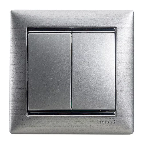 Legrand Valena 770108 dupla váltókapcsoló (106+6), 10 A, IP20, alumínium, süllyesztett