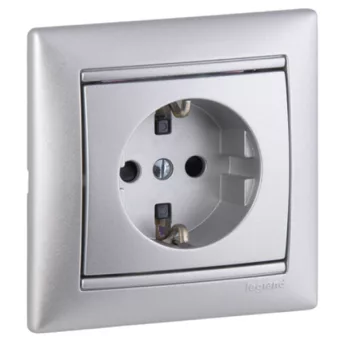  Legrand Valena 770121 földelt csatlakozóaljzat (dugalj) gyermekvédelemmel 2P+F aluminium burkolattal keret nélkül, süllyesztett, 16A 250V (Legrand 770121)