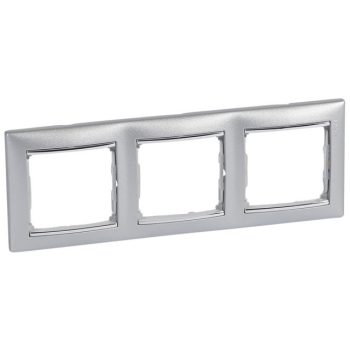   Legrand Valena 770353 3-as aluminium / ezüst keret vízszintes elhelyezéssel (Legrand 770353)