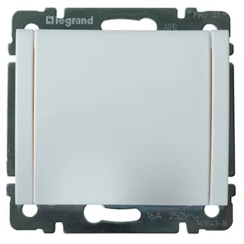   Legrand 771064 Galea Life 2P+F aljzat gyermekvédelemmel, csapófedéllel, fehér ( Legrand 771064 )