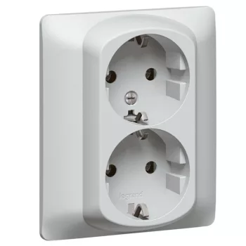   Legrand 771331 Galea Life 2x2P+F aljzat gyermekvédelemmel, csavaros, alumínium ( Legrand 771331 )