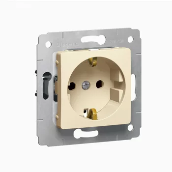   Legrand 773721 Cariva 2P+F aljzat gyermekvédelem bézs ( Legrand 773721 )