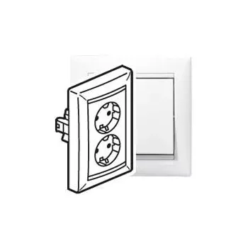   Legrand Valena 774400 földelt csatlakozóaljzat (dugalj) 2x2P+F fehér burkolattal kerettel, süllyesztett, 16A 250V (Legrand 774400)