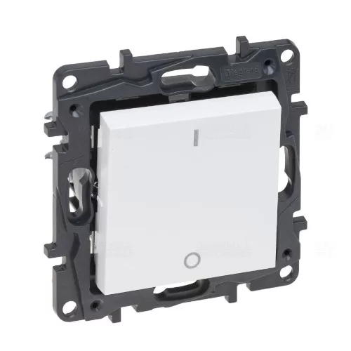 Legrand Niloé Step 863102 kétpólusú kapcsoló (102), 16 A, IP20, fehér, süllyesztett