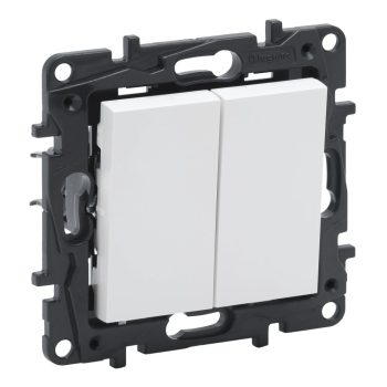   Legrand Niloé Step 863112 kettős nyomó, 6A, fehér (Legrand 863112 / 863112B)
