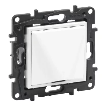 Legrand Niloé Step 863129 kábelkivezető, IP21, fehér, süllyesztett
