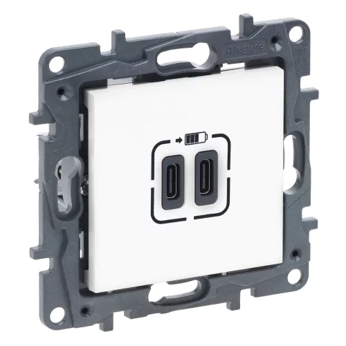 Legrand Niloé Step 863139 USB töltőaljzat, 3 A, IP20, fehér, süllyesztett