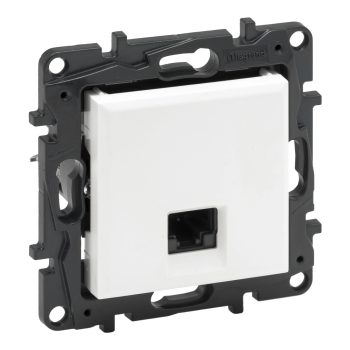   Legrand Niloé Step 863167 RJ45 Cat.6A UTP aljzat, fehér (Legrand 863167 / 863167B)