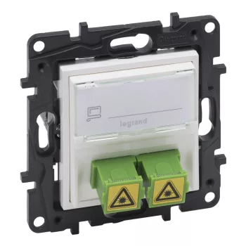   Legrand Niloé Step 863171 SC/APC optikai aljzat, fehér (Legrand 863171 / 863171B)