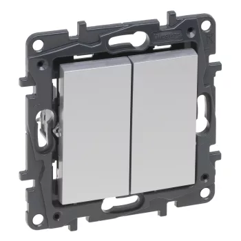 Legrand Niloé Step 863308 Kettős váltókapcsoló (106+6), 10 A, IP20, alumínium, süllyesztett