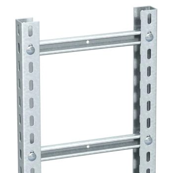   Obo Bettermann 6010024 SLM50C40F 60 FT kábelhágcsó létrafok-távolság 300 mm 600x3000mm FT merítetten tűzihorganyzott, DIN EN ISO 1461 -