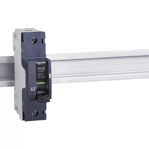 Schneider Acti9 NG125N 18610 kismegszakító 1P C görbe 10A 25 kA DIN sínre