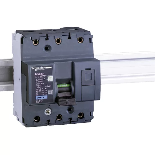 Schneider Acti9 NG125N 18642 kismegszakító 3P C görbe 100A 25 kA DIN sínre